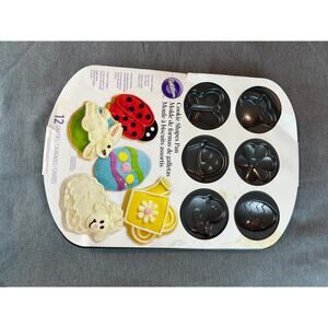 Wilton Easter Spring Cookie Shapes‎ Pan Bunny Rabbit Egg Lamb Ladybug Flower NWT